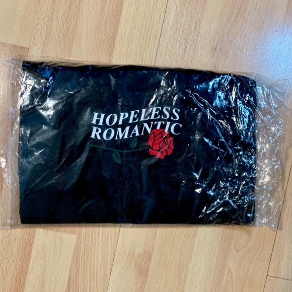 Blvck.Pl Hopeless Romantic Rose T-shirt (NWT) - Picture 3 of 8
